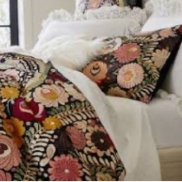 Pottery Barn Mandala Duvet Cover - Pink, Red, Black - Picture 2 of 5